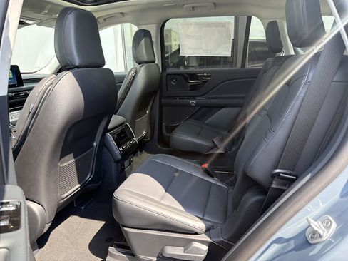 New 2026 Lincoln Aviator AWD image 6