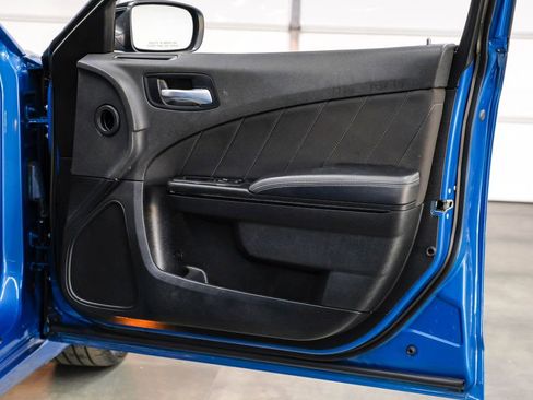 Used 2022 Dodge Charger SXT w/ Blacktop Package image 50