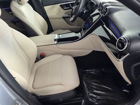 Used 2026 Mercedes-Benz GLC 300 image 26