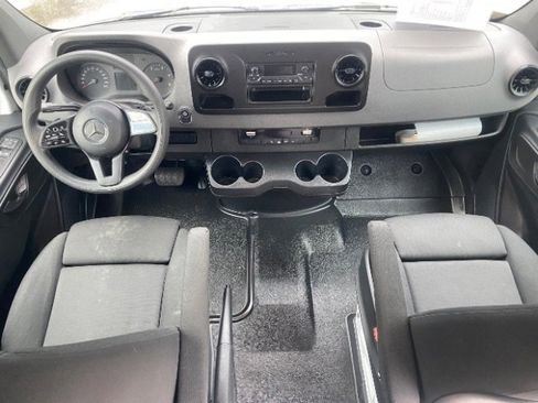 Used 2021 Mercedes-Benz Sprinter 2500 w/ Driver Convenience Package image 24