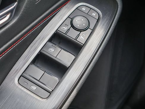 New 2026 Nissan Sentra SR FWD image 16