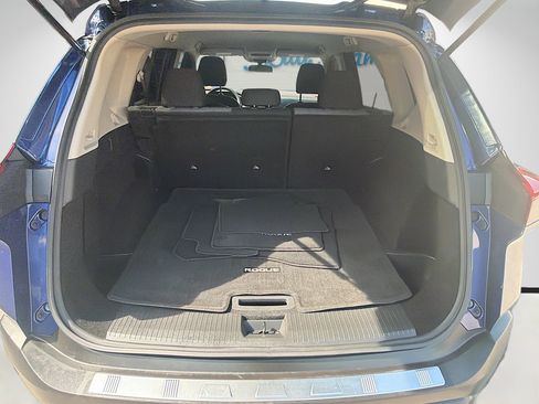 Used 2021 Nissan Rogue S FWD image 26