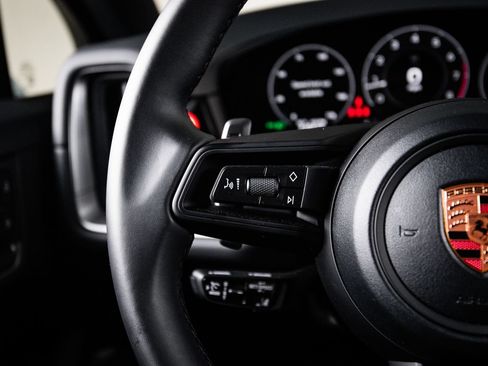 Certified 2026 Porsche Cayenne Coupe AWD/4WD image 17