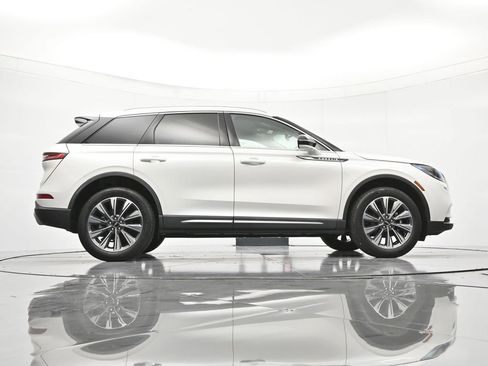 Used 2022 Lincoln Corsair Reserve w/ Elements Package FWD image 39