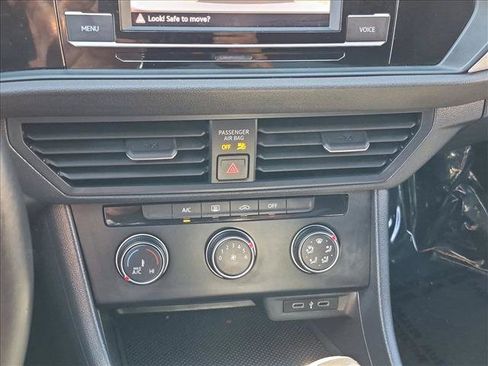 Certified 2023 Volkswagen Jetta Sport FWD image 15