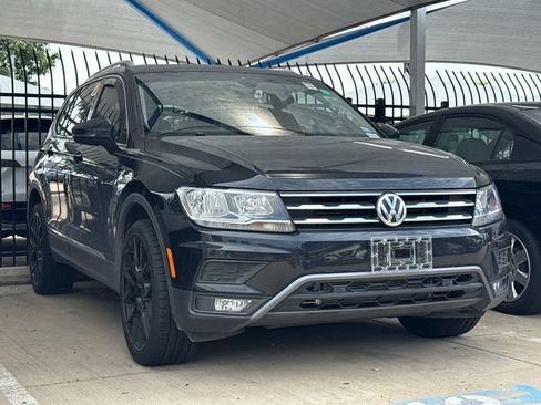 Used 2021 Volkswagen Tiguan SEL w/ 2-Row Tiguan MDO Package AWD/4WD image 3