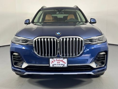 Used 2022 BMW X7 xDrive40i w/ Premium Package AWD/4WD image 2