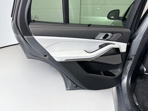 New 2026 BMW X5 sDrive40i image 25