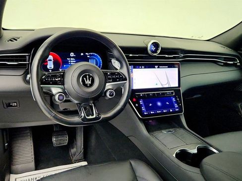Used 2023 Maserati Grecale Modena AWD/4WD image 13