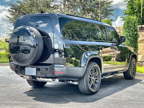 Used 2026 Land Rover Defender 130 S AWD/4WD image 5