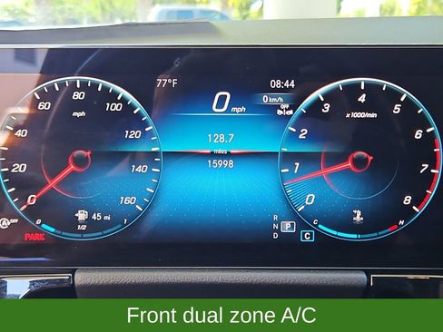 Used 2023 Mercedes-Benz GLA 250 4MATIC image 15