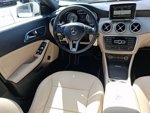 Used 2014 Mercedes-Benz CLA 250 image 25