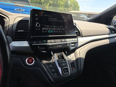 Used 2025 Honda Odyssey Sport-L image 12