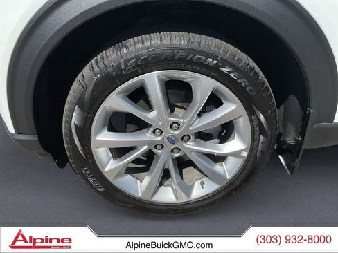 Used 2023 Ford Explorer Platinum w/ Technology Package AWD/4WD image 12