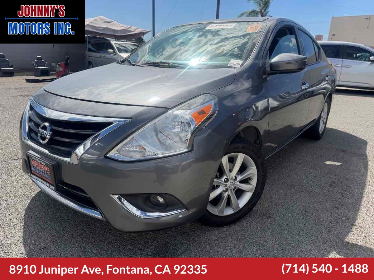 Used 2016 Nissan Versa FWD image 1