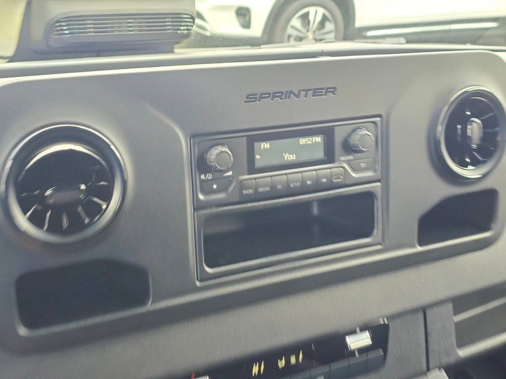 New 2025 Mercedes-Benz Sprinter 2500 image 22