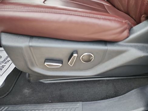 Used 2024 Ford Expedition Limited image 15