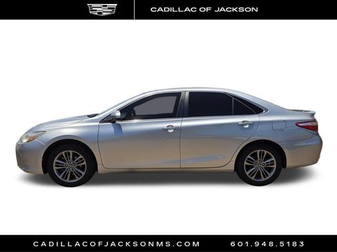 Used 2017 Toyota Camry SE FWD image 23