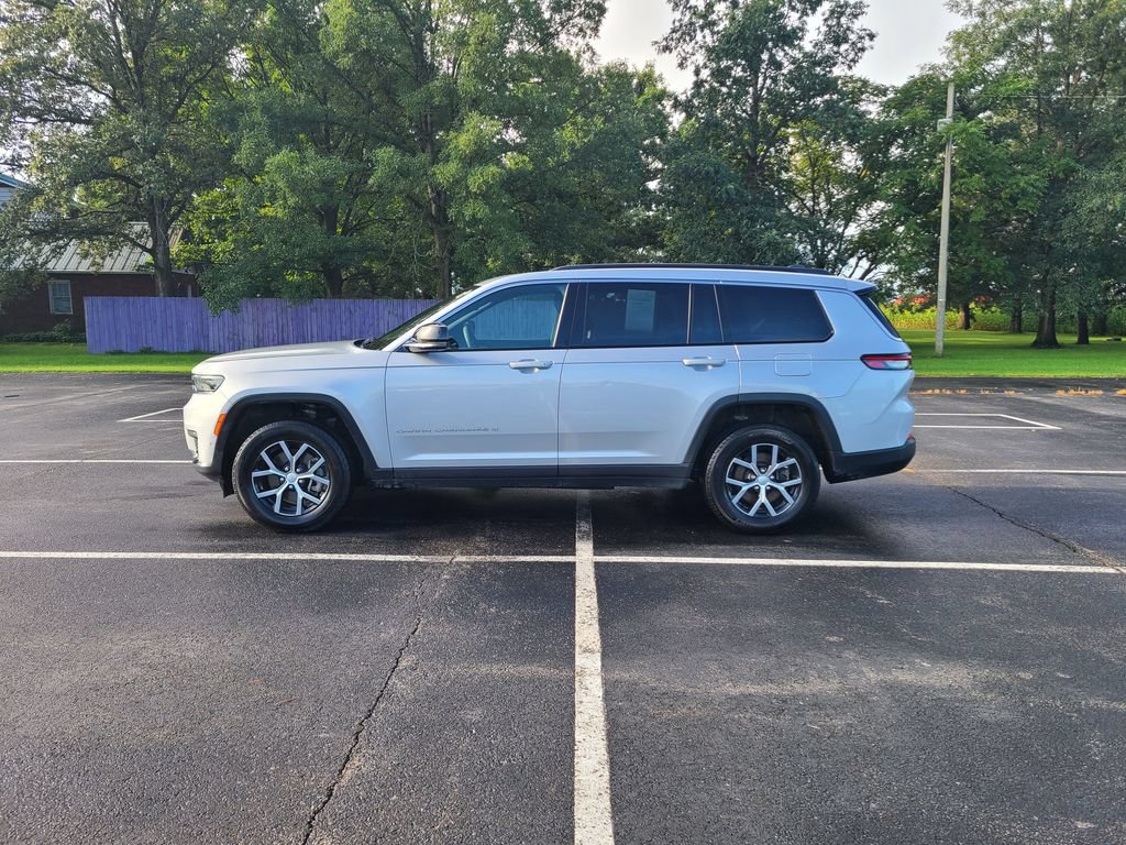 Used 2024 Jeep Grand Cherokee L Limited w/ Luxury Tech Group II AWD/4WD image 4