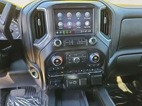 Used 2022 GMC Sierra 3500 AT4 w/ AT4 Preferred Package image 11