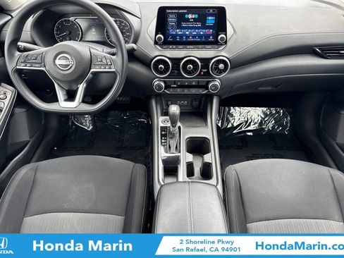 Used 2024 Nissan Sentra SV FWD image 17