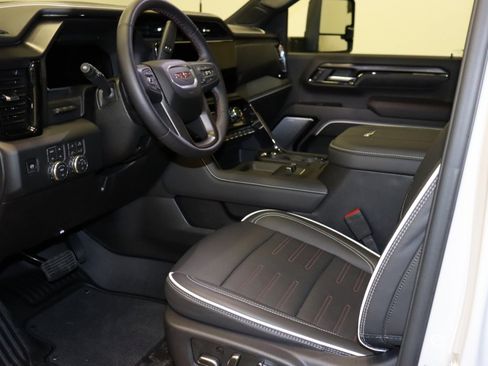 Used 2026 GMC Sierra 2500 AT4X AWD/4WD image 37