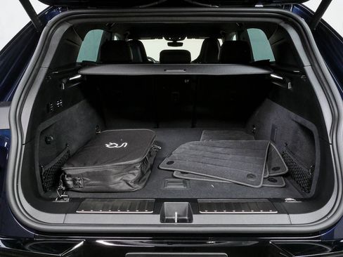 New 2026 Porsche Cayenne Turbo AWD/4WD image 31