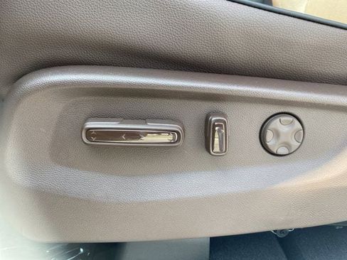 New 2026 Honda Odyssey Touring image 11