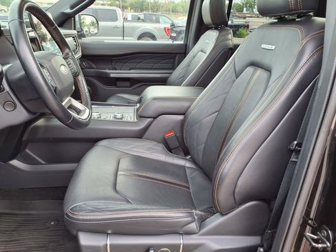 Used 2022 Ford Expedition Max Platinum AWD/4WD image 31