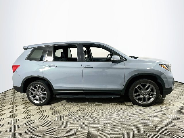 Used 2023 Honda Passport EX-L image 2