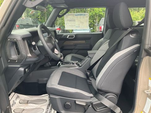 New 2026 Ford Bronco 2-Door AWD/4WD image 14