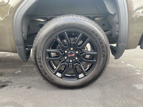 Used 2024 GMC Sierra 1500 Elevation image 32