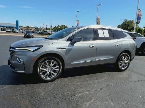 Certified 2023 Buick Enclave Essence w/ Experience Buick Package AWD/4WD image 4