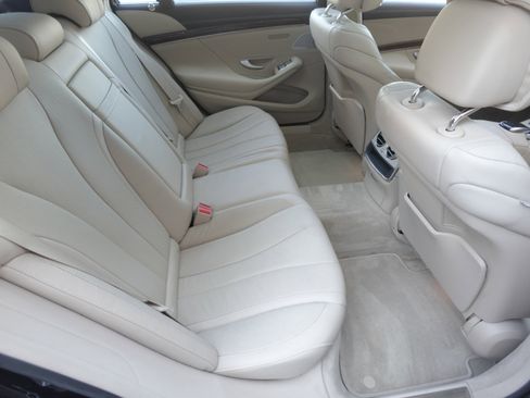 Used 2015 Mercedes-Benz S 550 Sedan image 11