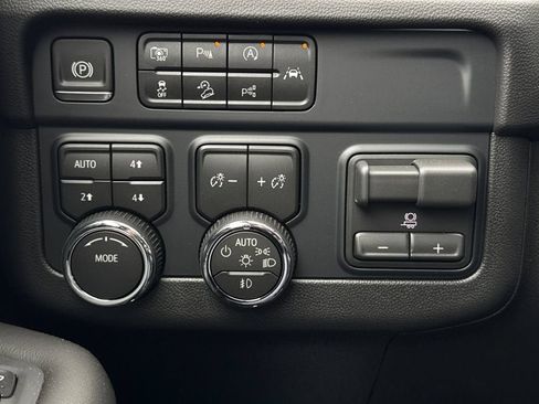 New 2026 Chevrolet Tahoe Premier AWD/4WD image 30