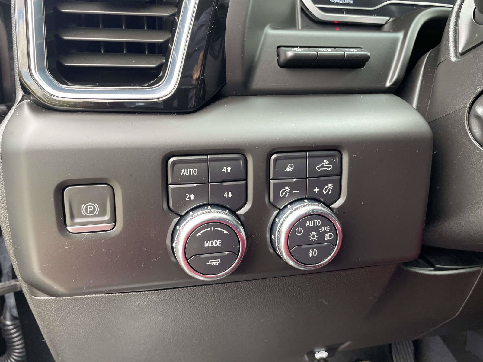Used 2023 GMC Sierra 1500 Denali AWD/4WD image 30