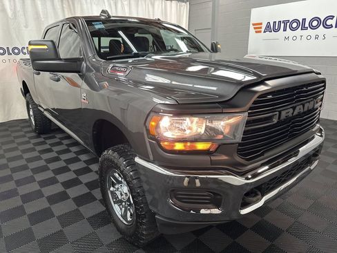 Used 2024 RAM 2500 Tradesman w/ Chrome Appearance Group AWD/4WD image 2