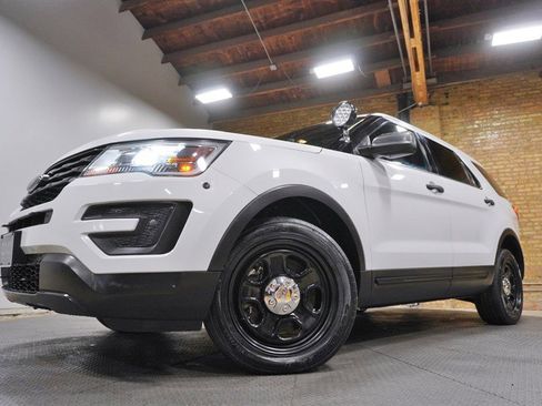 Used 2019 Ford Explorer 4WD Police Interceptor image 3