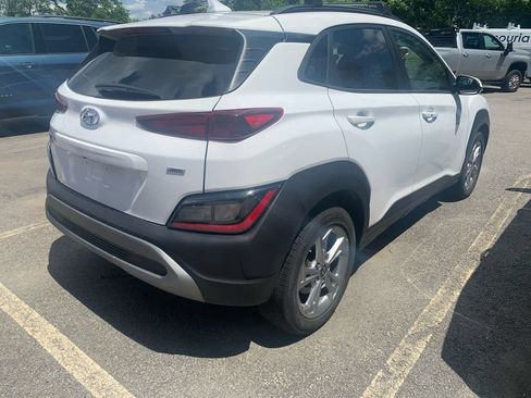 Used 2023 Hyundai Kona SEL AWD/4WD image 3