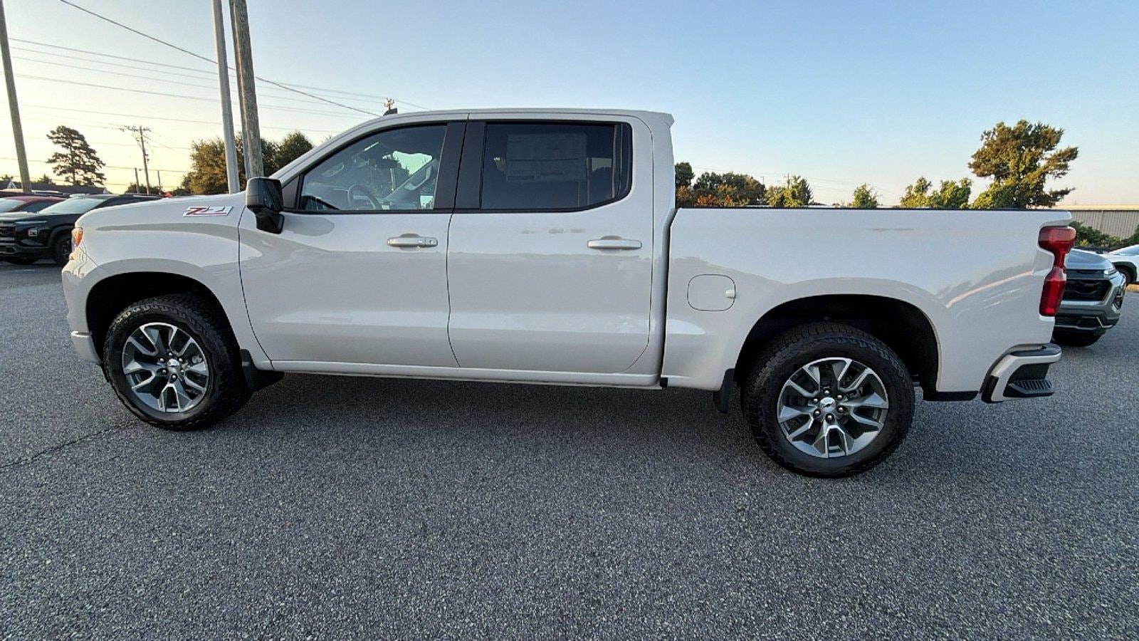New 2026 Chevrolet Silverado 1500 RST w/ RST All Star Premium Package AWD/4WD image 11