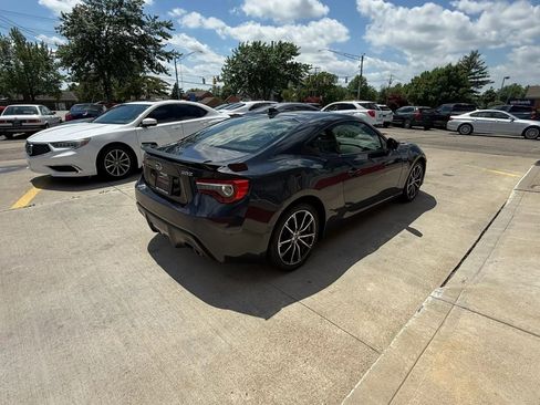 Used 2018 Subaru BRZ Premium w/ Popular Package #3 RWD image 2