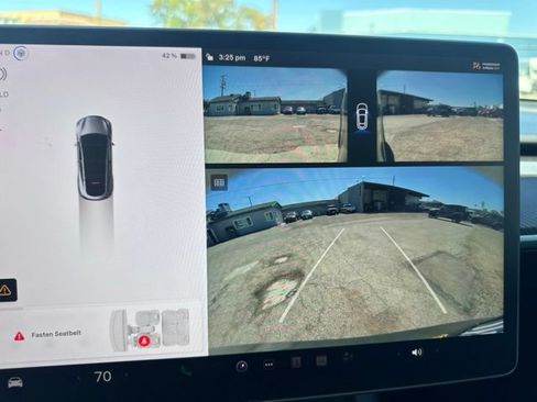 Used 2025 Tesla Model Y Performance AWD/4WD image 34