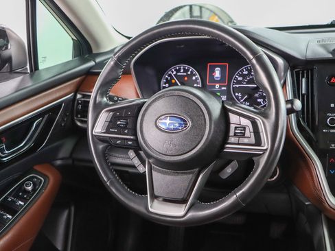 Used 2022 Subaru Outback Touring image 12