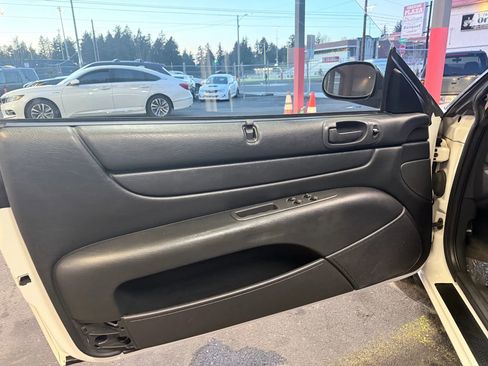 Used 2005 Chrysler Sebring GTC w/ Security Group image 12