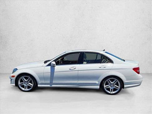 Used 2013 Mercedes-Benz C 250 Sedan image 9