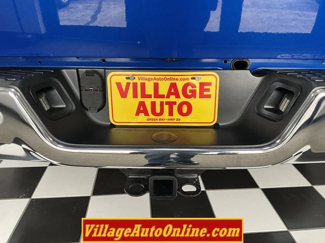 Used 2019 RAM 1500 Classic SLT w/ Luxury Group AWD/4WD image 30