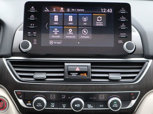 Used 2018 Honda Accord EX-L image 16