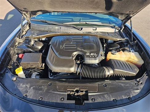 Used 2021 Dodge Charger SXT w/ Leather Interior Group image 9