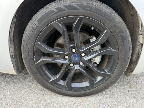 Used 2019 Ford Fusion SE w/ Equipment Group 151A image 13