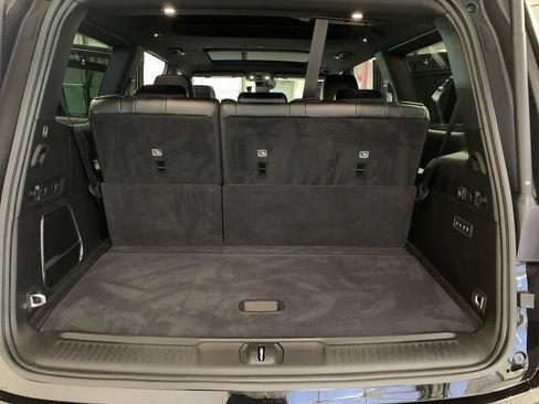 Certified 2025 Jeep Wagoneer Series II AWD/4WD image 18